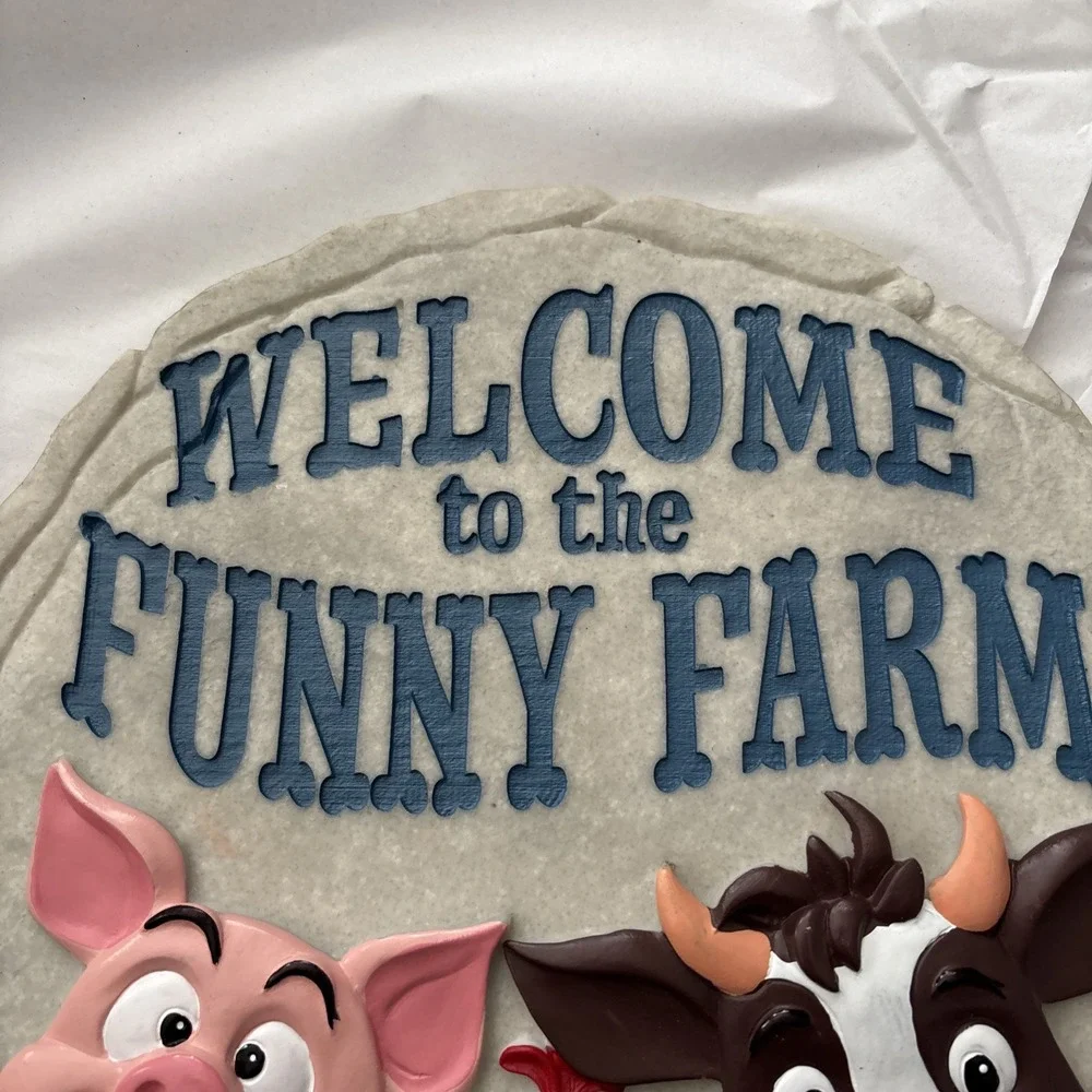 Spoontiques Garden/Wall/ Porch Decor Farmhouse Pig, Cow Chicken Stepping Stone -